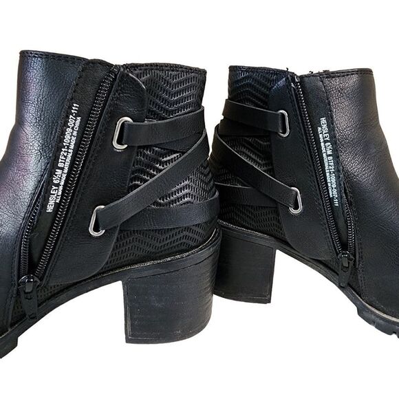 Baretraps- Women’s Hensley Black Vegan Faux Leather Bootie Ankle Boots, 6.5 - Picture 6 of 13